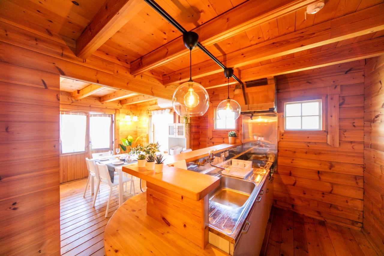 Villa Awaji Seaside Log House In Goshiki 1 à Sumoto Extérieur photo